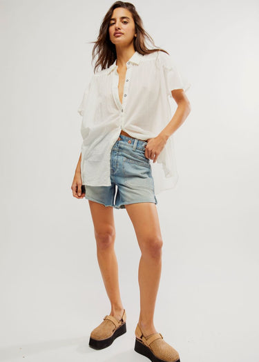 Short en jean pour femme modèle Palmer Short couleur La La Land par Free People