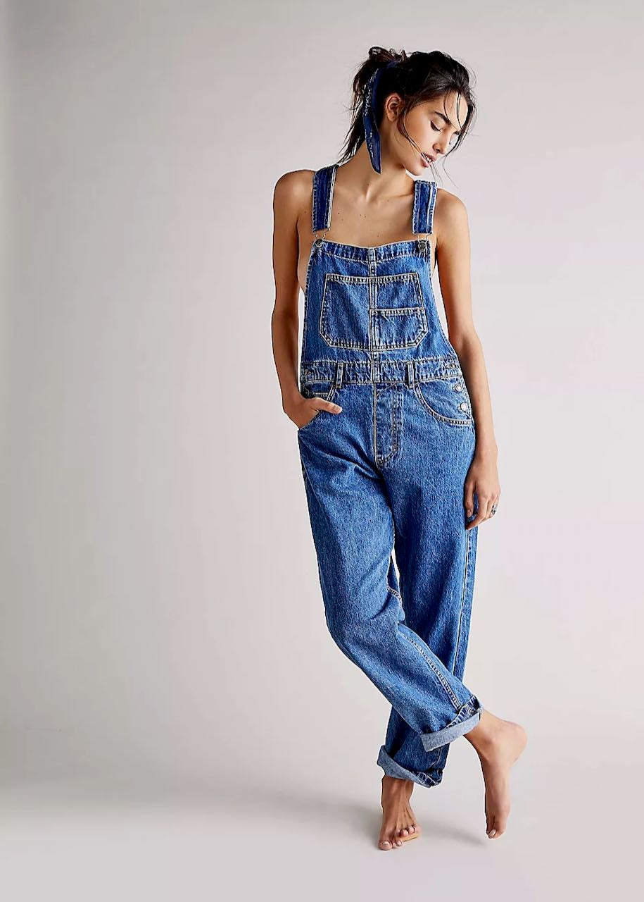 Salopette in Jeans Ziggy Denim Overall Shapphire Blue di Free People