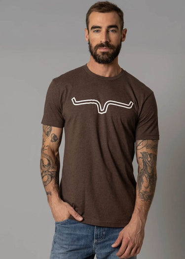 T-shirt Outlier en Espresso par Kimes Ranch