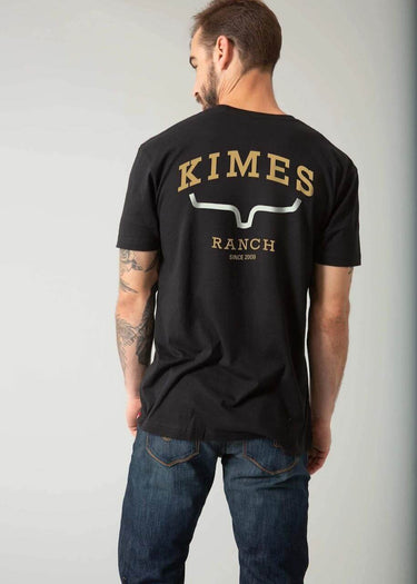 T-shirt depuis 2009 en noir par Kimes Ranch