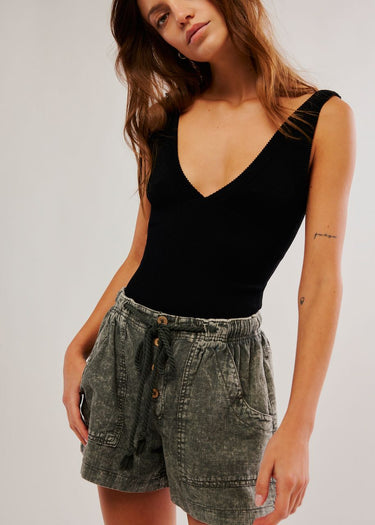 Westmoreland Leinen Shorts mit getrocknetem Basilikum von Free People