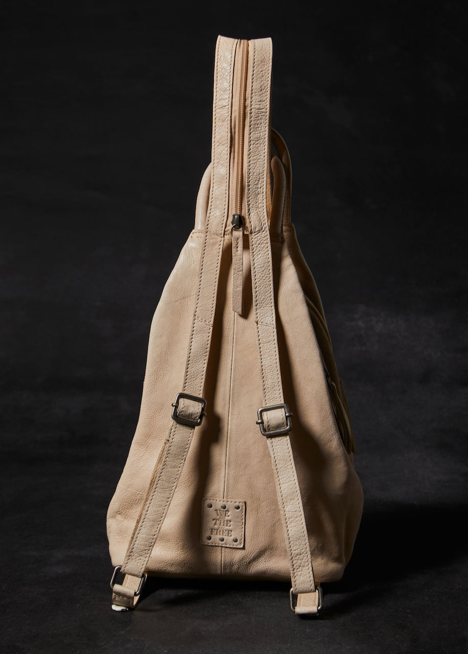 dietro Borsa Soho Convertible Sling in Champagne di Free People