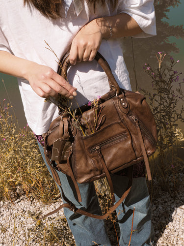 Borsa Wtf Baby Emerson Tote Espresso di Free People