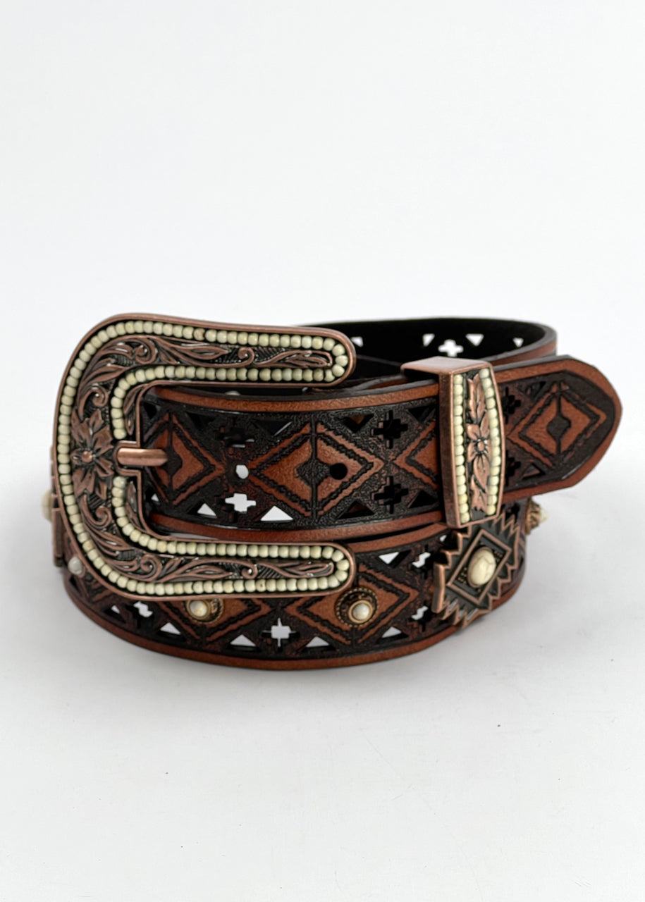 dettaglio fibbia Cintura western Donna Aztec Concho Brown di Angel Ranch