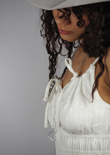 indossata collana modello Spoon heart di Montana Silversmith