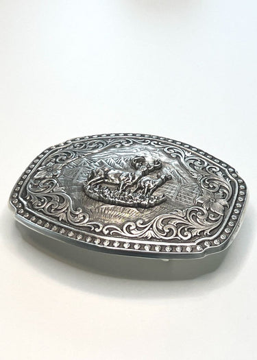 lato Fibbia Nature's Valor with Buck and Doe di Montana Silversmith