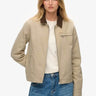 Veste Ranch matelassée à col en velours pour femme en Humus Beige par Superdry