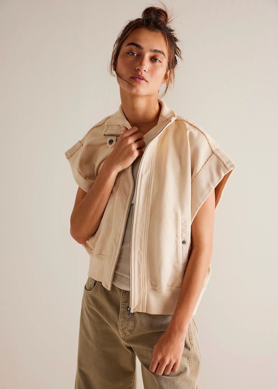 Gilet Dolly in Bleached Sand di Free People