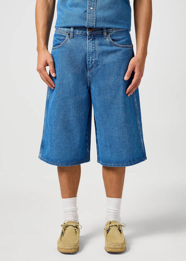 davanti Jeans Jort Short in Mid Stone di Wrangler