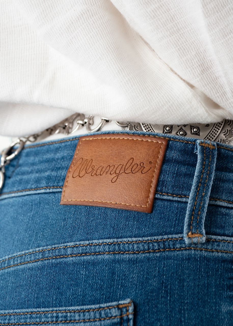 Jeans donna Bootcut Blue Wonder di Wrangler –