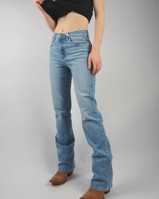 davanti jeans bootcut per donna modello southeast di Wrangler