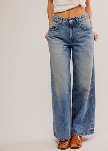 Front Jeans for Women's Waterfalls Baggy Wideleg in Outlaw by Free People