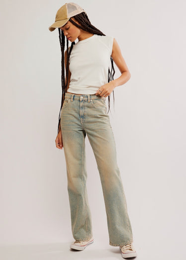Front Tinsley Baggy Hight-Rise Jeans in Candy Pop by Free People