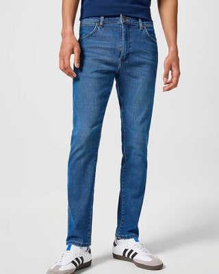 Jeans Uomo Larston Medium Stretch in Gavin di Wrangler