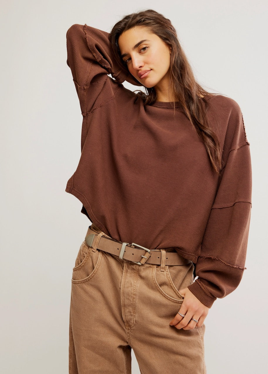 Maglia Total Eclipse in Shaved Chocolate di Free People