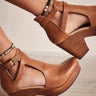dettaglio Stivaletti Cedar Leather Clogs in Tan Leather by Free People