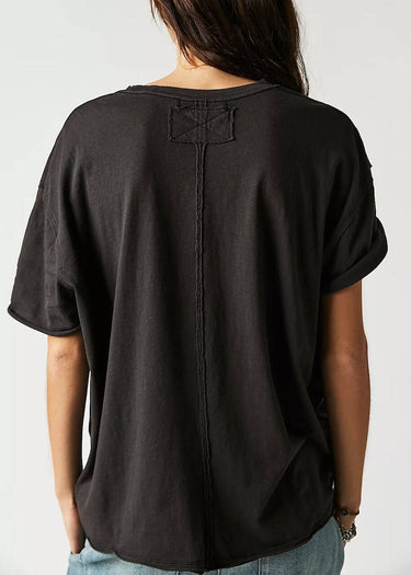 detrás de Nina Tee en negro por Free People