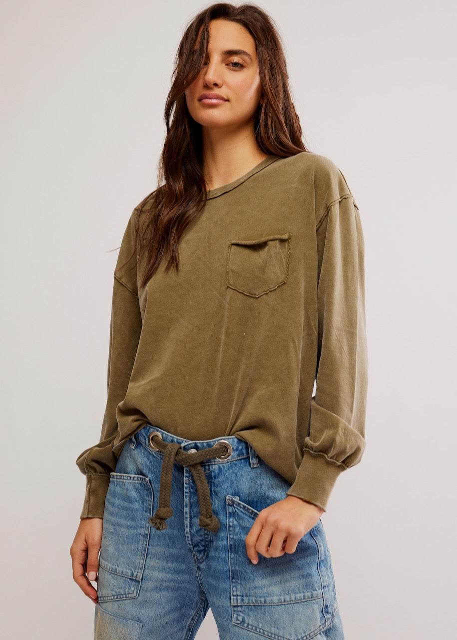 T-shirt Fade Into You in Military Olive di Free People