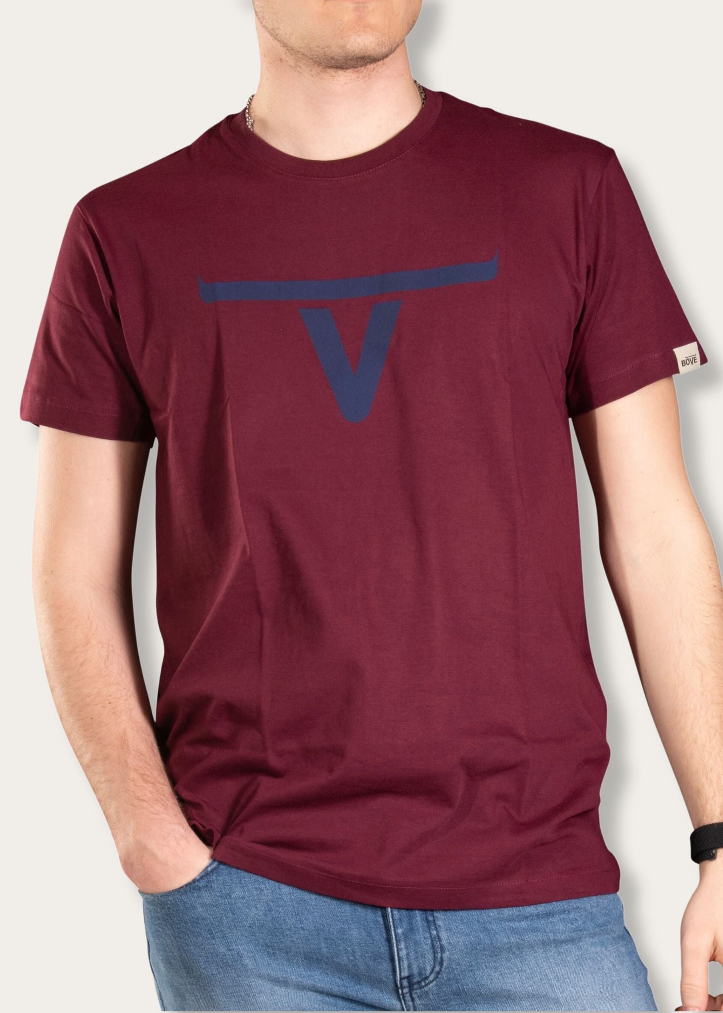 Burgunderfarbenes T-Shirt von Bove