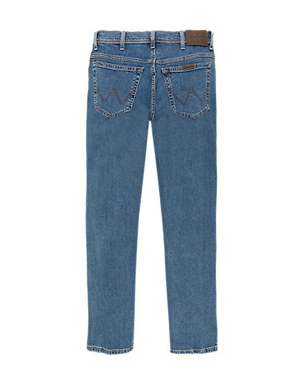 posteriore-jeans-uomo-wrangler-regular-fit-stonewasch.jpg