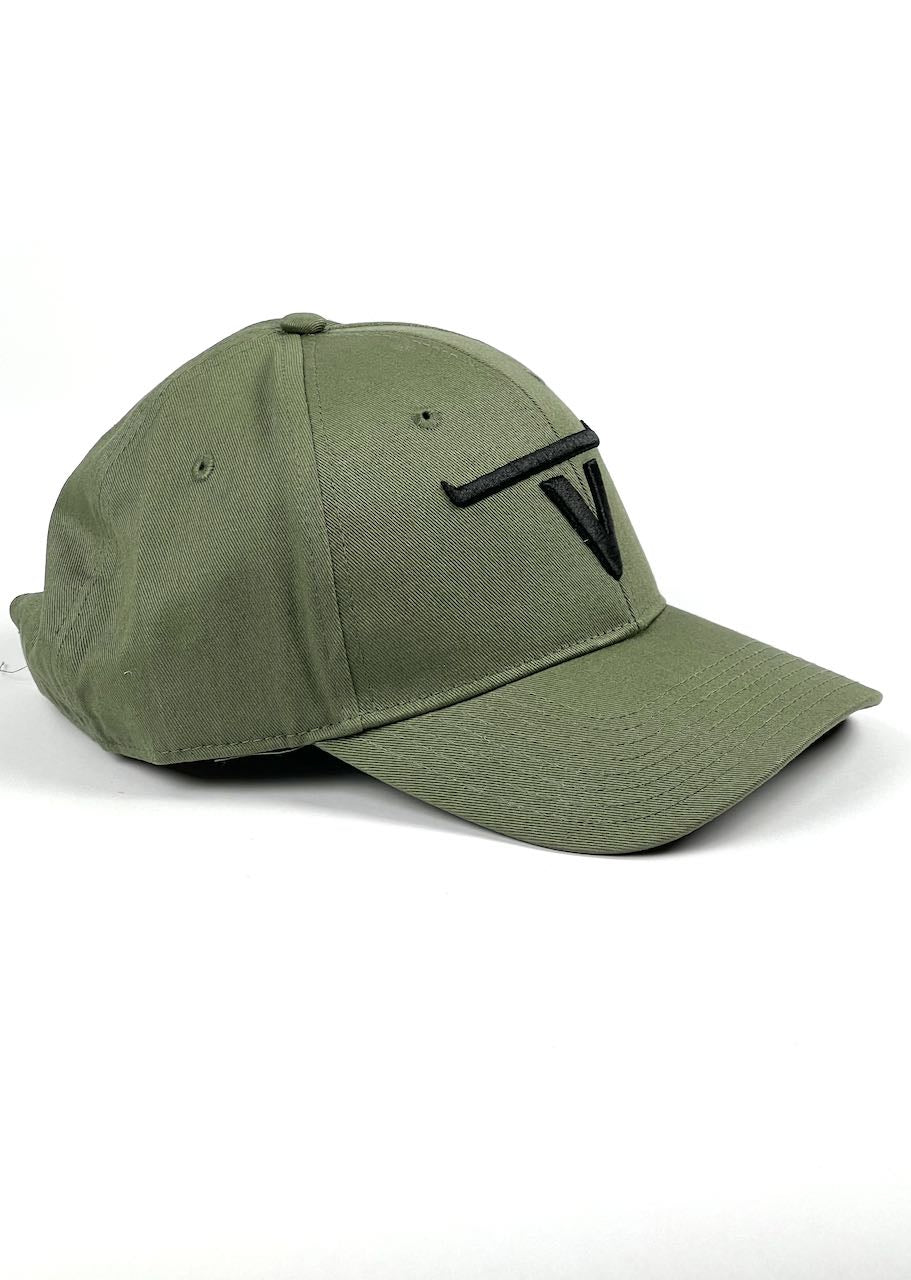 lato berretto con visiera verde di Bove