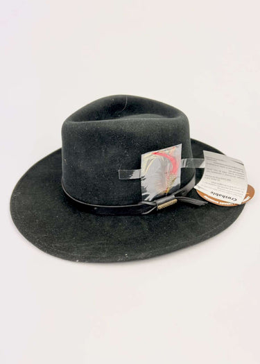 hat side island magic of bullhide