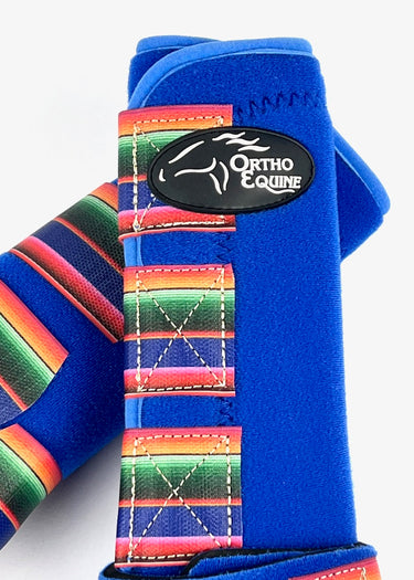 Particular blue horse shanks with rainbow pattern from Ortho Equine 